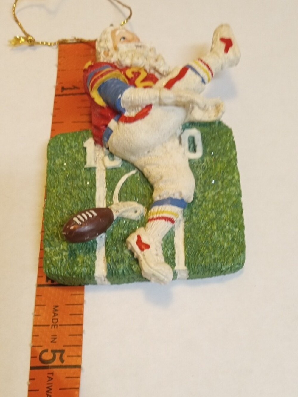 Rare Vintage Santa Playing Football Christmas Ornament Resin - Picture 3 of 6